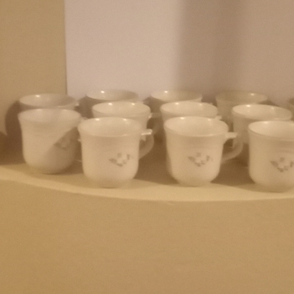 VTG- Pfaltzgraff Silver Heirloom 13 Cup Bundle - Picture 5 of 10